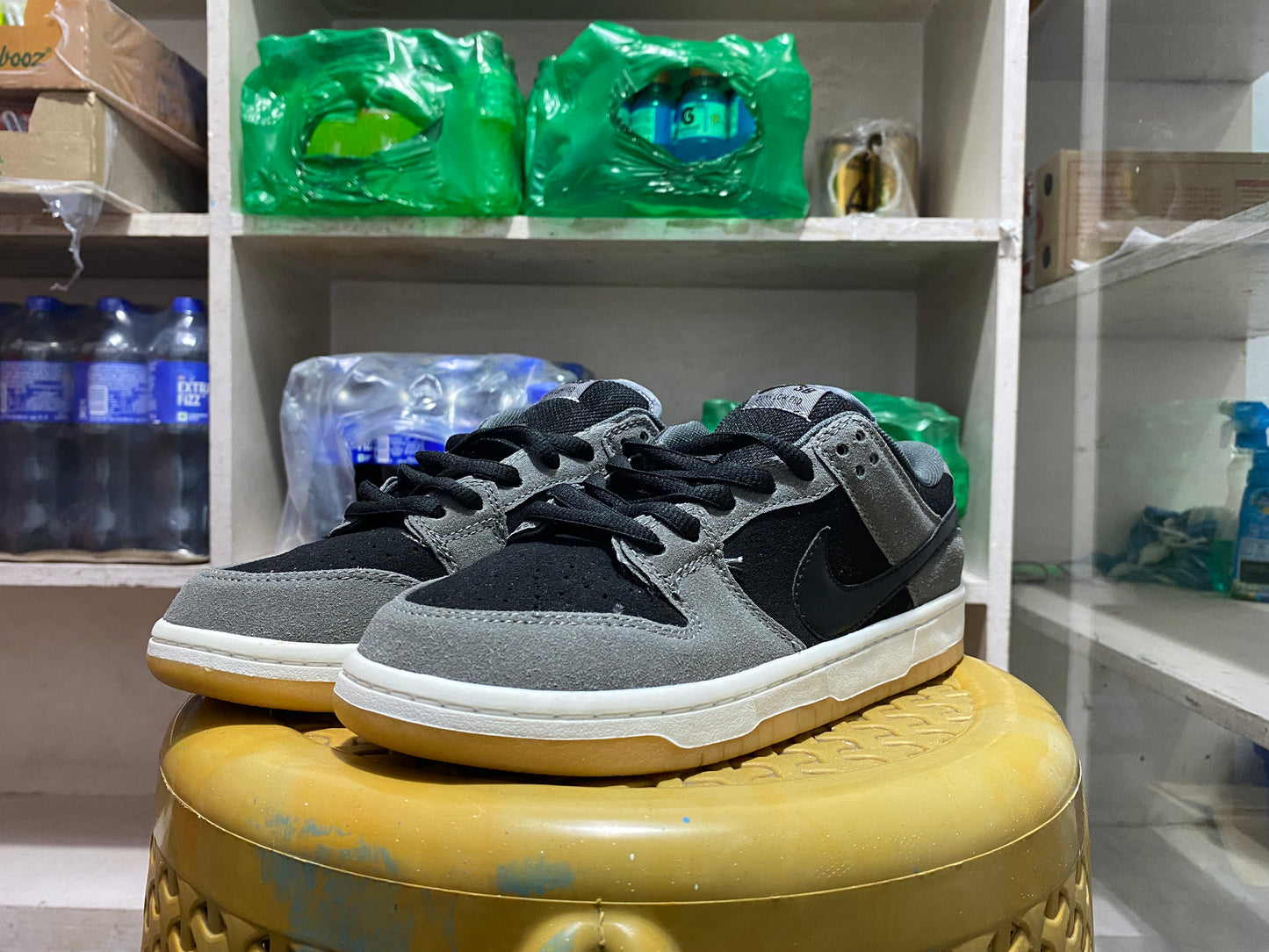 SB DUNK LOW PRO