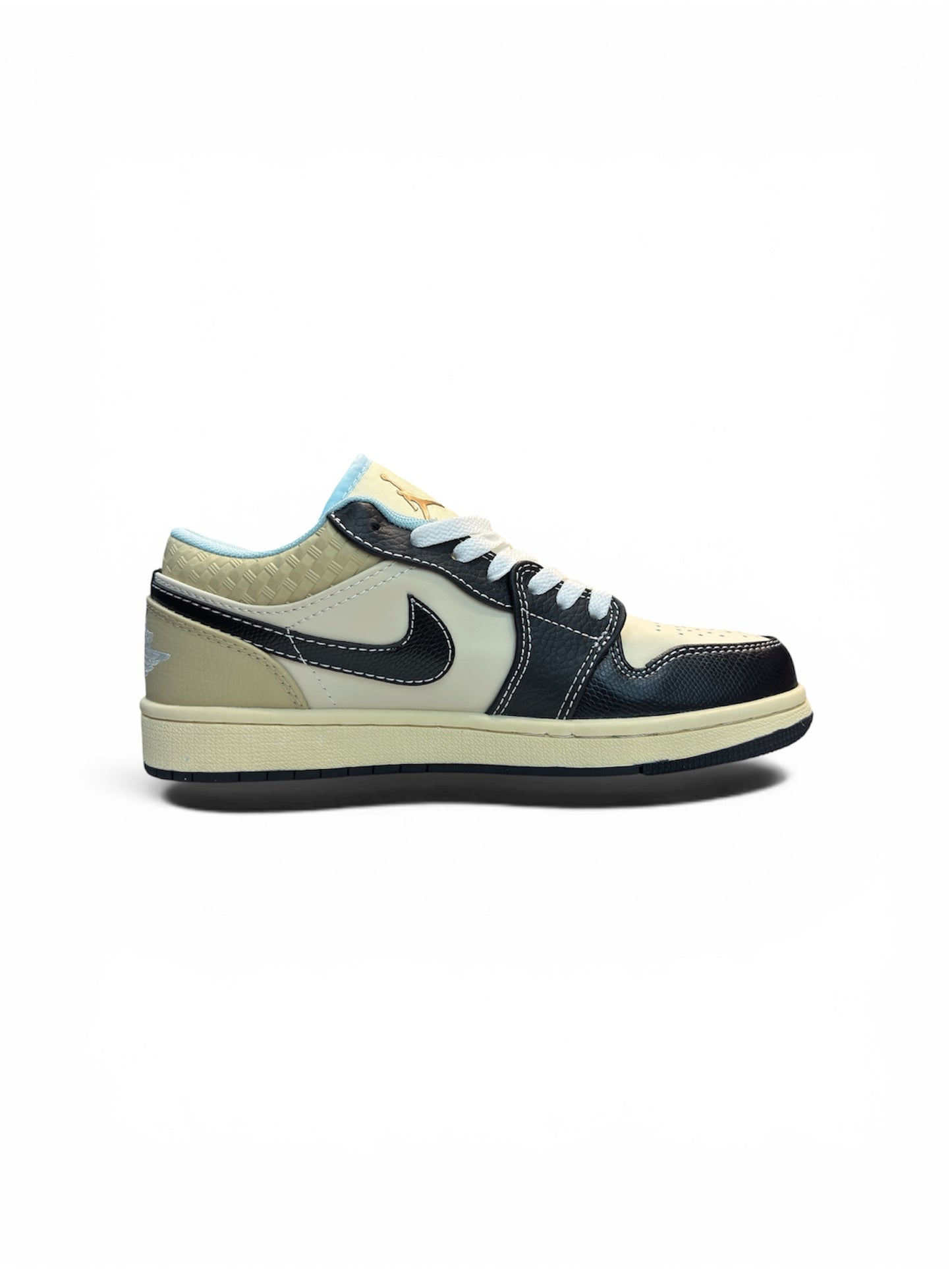 SB Dunks Coconut