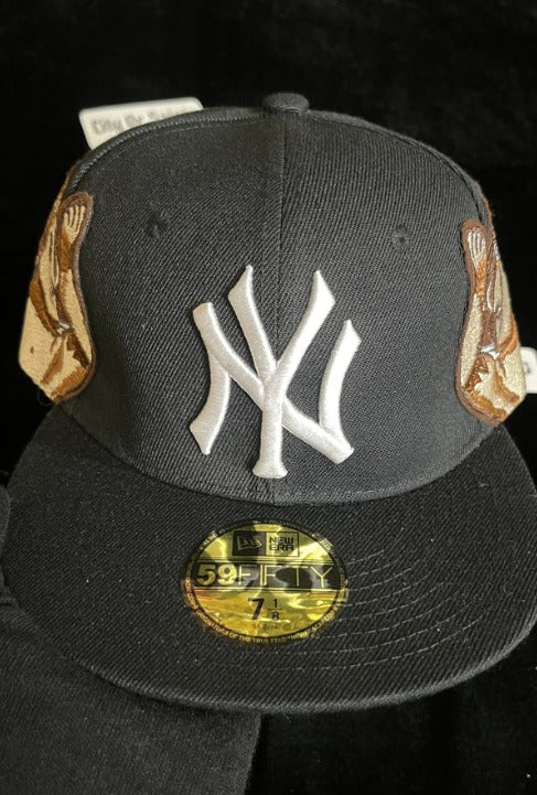 NY Yankees Cherub Fitted Cap